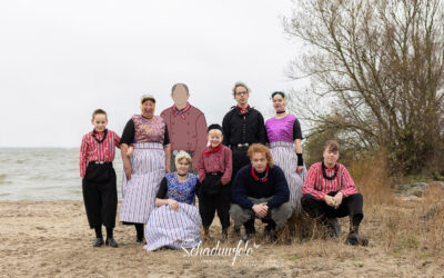 Beschermd: Schaduwfoto met klederdracht